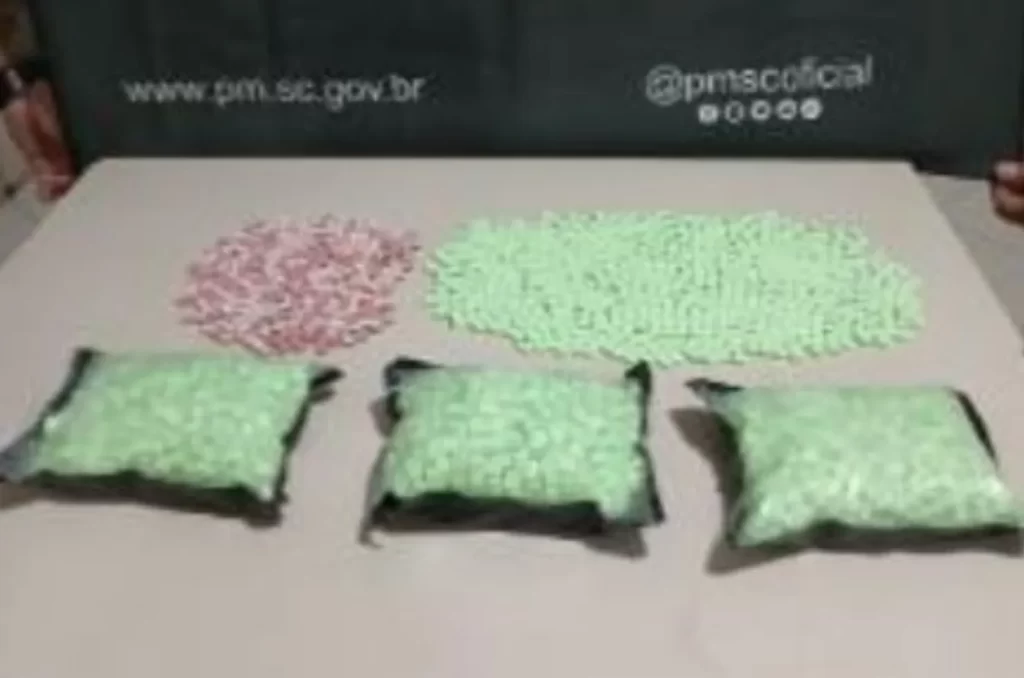 PM apreende quase 4 mil comprimidos de ecstasy em Araranguá