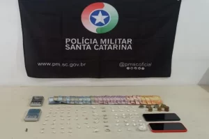 Pai e filho são presos por tráfico de drogas
