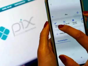 Procon alerta sobre cobranças indevidas no Pix
