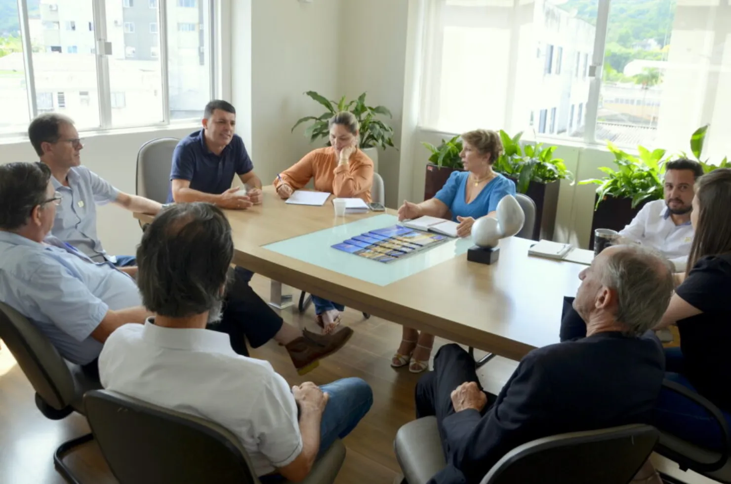 Reunião para tratar a vinda da comitiva italiana em Siderópolis