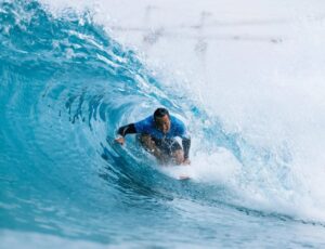 Italo Ferreira vence em de Abu Dhabi e lidera ranking