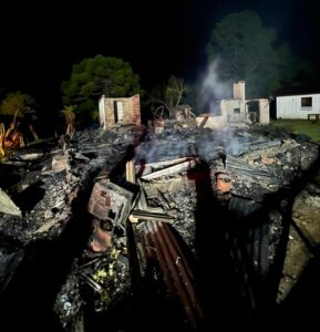 Incêndio destrói residência em São Joaquim