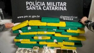 PM apreende drogas em operação nos Ingleses