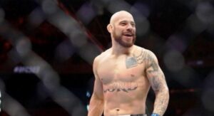 Catarinense brilha no UFC com nocaute relâmpago