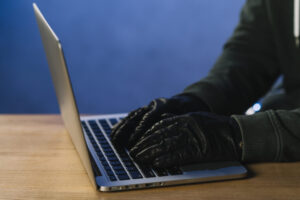 Hacker é preso por desviar R$ 6 Milhões de Fintech