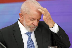 Preços sobem, popularidade do governo Lula despenca
