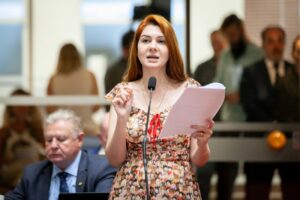 Projeto reforça punição por ofensa à religião