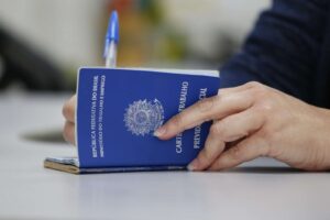 SC tem quase 10 mil vagas de emprego em aberto 