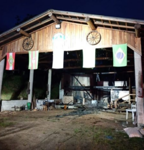 Incêndio mata quatro cavalos na Grande Florianópolis