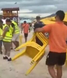 GMF apreende mesas e cadeiras em praia da capital