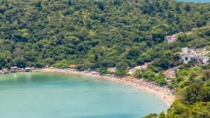 SC tem três praias mais bem avaliadas do país