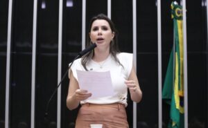 Minoria vai fiscalizar medidas econômicas do governo