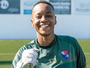 Catarinense se destaca no gol na Europa