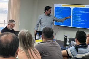 Fundação apresenta estudos para município de Laguna