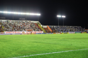 Hercílio Luz reajusta ingressos para duelo com Avaí