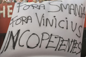Torcida cobra relação entre diretoria do HL e empresa