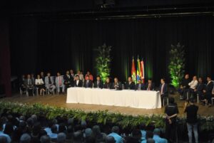 Câmara de SJ homenageia 19 cidadãos em sessão solene