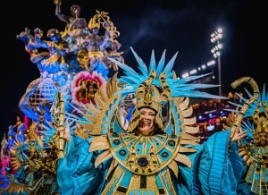 Rosas de Ouro conquista título do Carnaval de SP