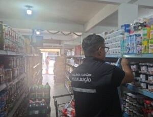 Alimentos  deteriorados são apreendidos em Itajaí