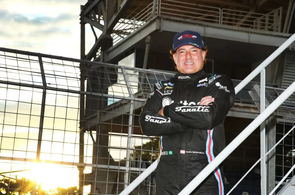 André Gaidzinski participando da Porsche Cup