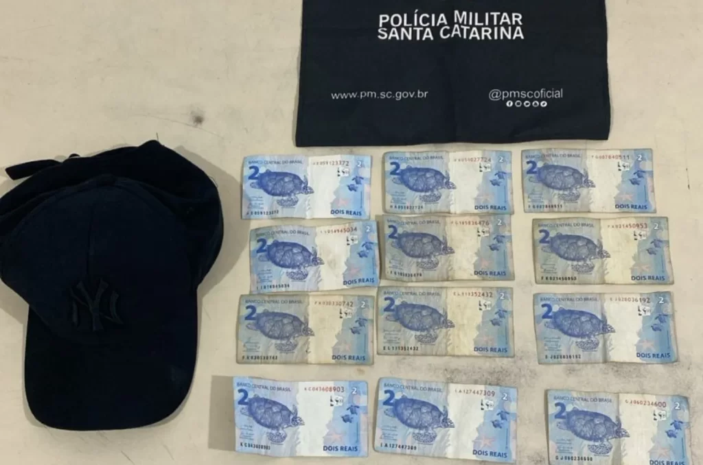 Material apreeendido pela PM em Arroio do Silva