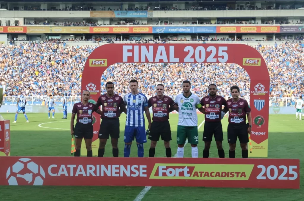 Foto da partida entre Avaí x Chapecoense pela final do Catarinense 2025