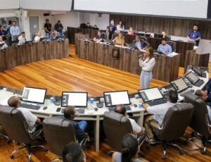 BC decreta emergência e calamidade na Educação