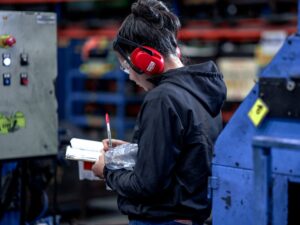 Mulheres avançam no mercado de trabalho em SC