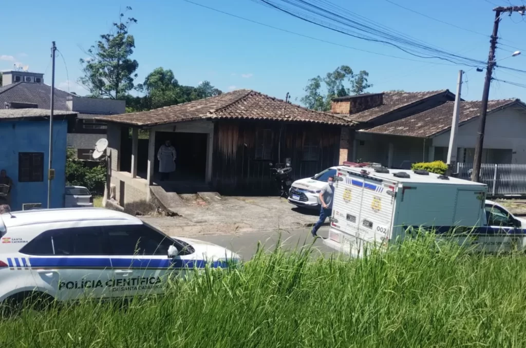 Corpo é encontrado em decomposição em Criciúma