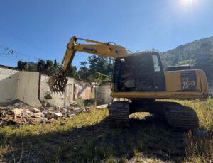 Antigo presídio de Itajaí é demolido