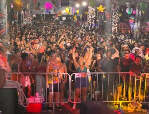 Em Itajaí a festa acaba só na terça-feira