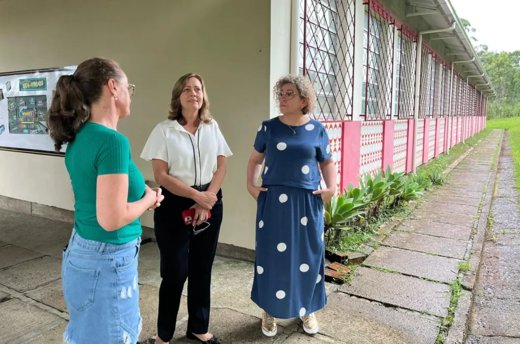 Visita da prefeita de Urussanga, Stela Talamini na Escola Antonieta Quintanilha de Andrade, que pode ser municipalizada