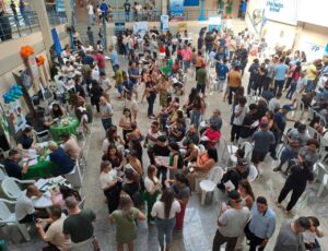 Feirão Emprega Já atrai 1,2 mil pessoas em Itajaí