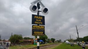 Acidente ferroviário deixa dois trabalhadores feridos