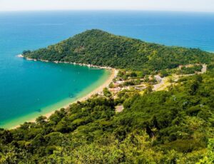 Itajaienses ficam ilhados no costão de Laranjeiras