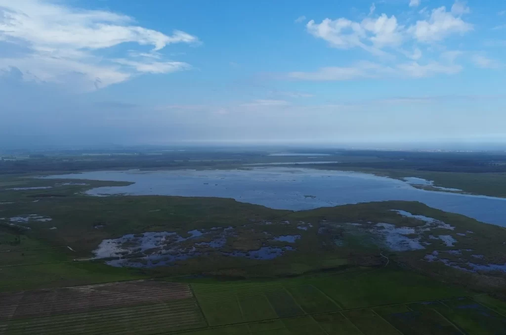 Imagem de drone da Lagoa do Caverá