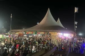 Luau de Carnaval anima o Morro dos Conventos