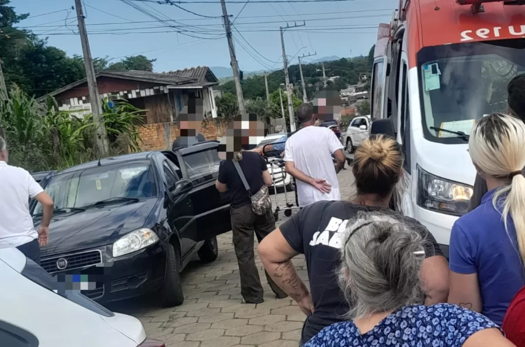 Local Criciúma onde jovem foi atingida por disparo durante operação policial; local do incidente após a abordagem