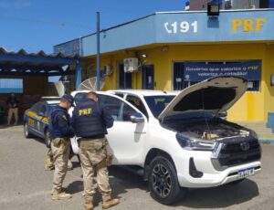 PRF recupera caminhonete clonada em SC
