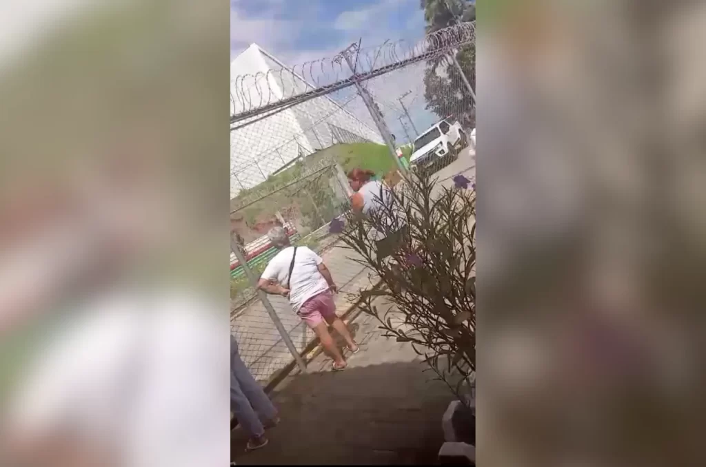 Imagem da rebelião na penitenciária em Itajaí