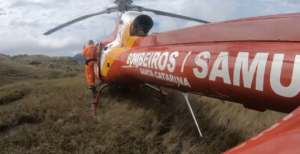 Bombeiros resgatam turistas perdidos em trilha