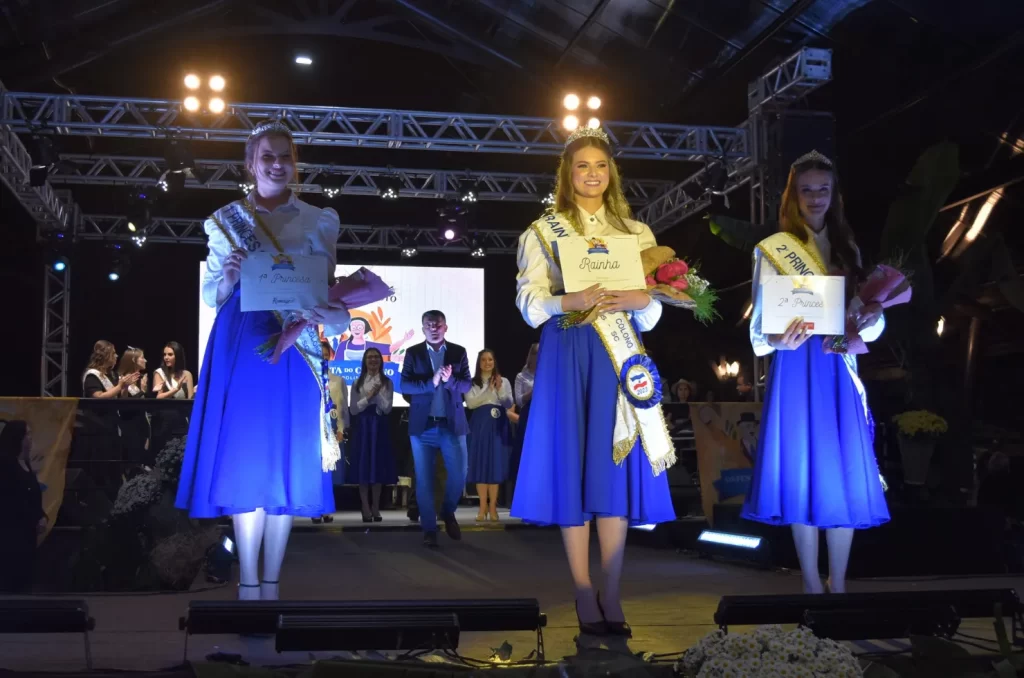 Cortes da 24ª Festa do Colono em Siderópolis, com categorias para Mirim, Jovem e Terceira Idade