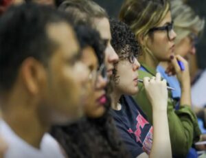 Governo alerta para sites falsos de inscrição para CNU