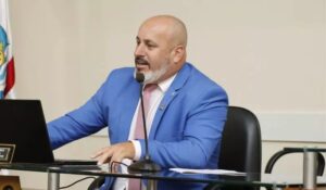 Vereador é condenado a prestar serviço comunitário