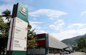 Udesc responde crítica de Jorginho Mello sobre calouros
