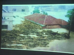 Prefeito da época relembra enchente que destruiu cidade