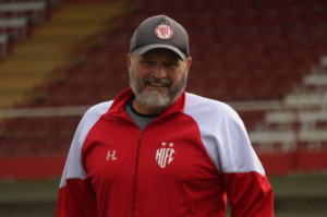 Tubarão anuncia comissão técnica com ex-Hercílio Luz