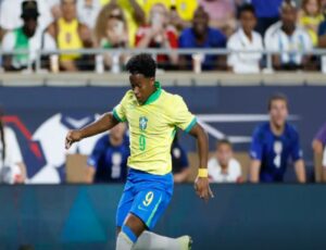 Endrick é convocado para após corte de Neymar