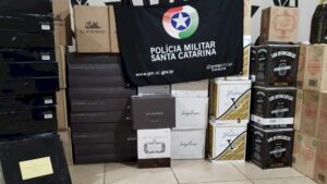 PM apreende vinhos e azeite contrabandeados