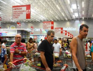 Inflação é pressionada por aumento nos alimentos